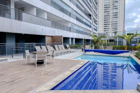 Apartamento para alugar com 77m², 2 quartos e 1 vagaÁrea comum - Piscina