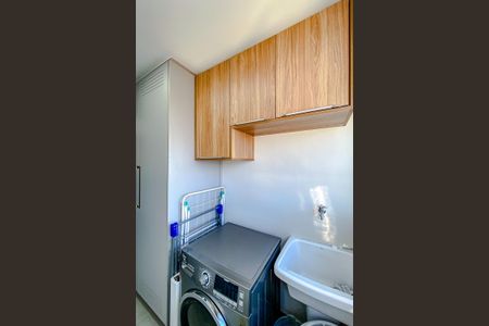 Apartamento para alugar com 77m², 2 quartos e 1 vagaÁrea de Serviço