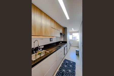 Apartamento para alugar com 77m², 2 quartos e 1 vagaCozinha