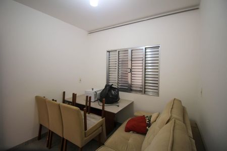 Casa à venda com 145m², 7 quartos e 2 vagas Casa à venda com 145m², 7 quartos e 2 vagasQuarto 4