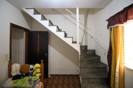 Casa à venda com 145m², 7 quartos e 2 vagas Casa à venda com 145m², 7 quartos e 2 vagasQuarto 5