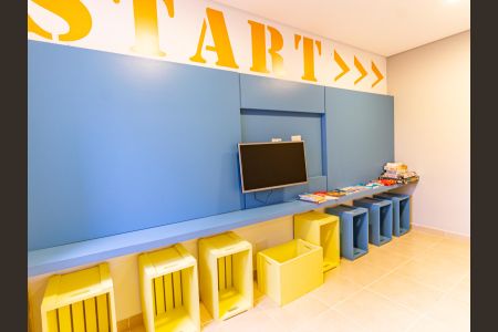 Apartamento à venda com 42m², 2 quartos e sem vagaÁrea comum - Salão de jogos