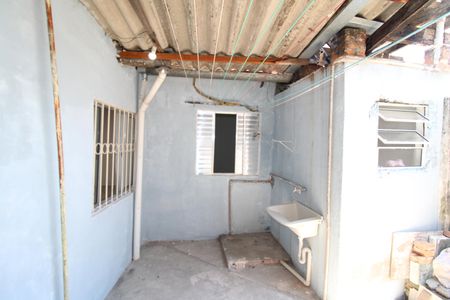 Casa para alugar com 56m², 2 quartos e sem vagaÁrea de Serviço