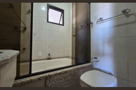 Apartamento à venda com 148m², 3 quartos e 2 vagasBanheiro da suíte 3