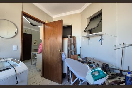 Apartamento à venda com 148m², 3 quartos e 2 vagasÁrea de Serviço