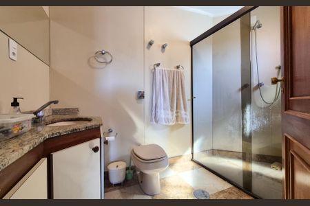 Apartamento à venda com 148m², 3 quartos e 2 vagasBanheiro da suíte