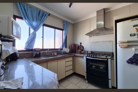 Apartamento à venda com 148m², 3 quartos e 2 vagasCozinha