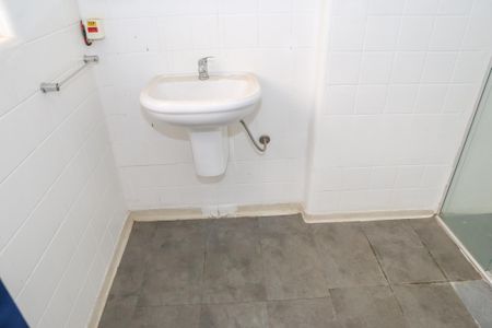 Casa para alugar com 250m², 3 quartos e 3 vagas Casa para alugar com 250m², 3 quartos e 3 vagasBanheiro da Suíte