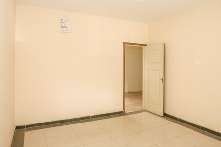 Casa para alugar com 250m², 3 quartos e 3 vagas Casa para alugar com 250m², 3 quartos e 3 vagasQuarto 2