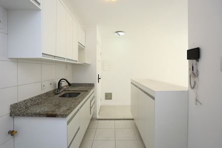 Apartamento à venda com 70m², 3 quartos e 2 vagasCozinha