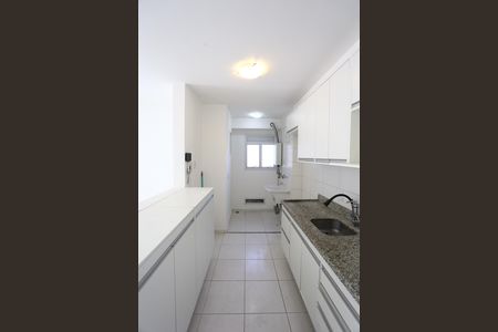 Apartamento à venda com 70m², 3 quartos e 2 vagasCozinha