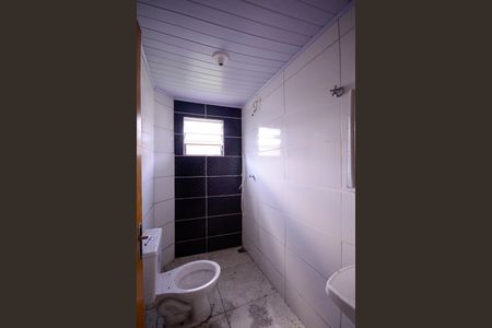 Casa à venda com 400m², 2 quartos e 1 vaga Casa à venda com 400m², 2 quartos e 1 vagaBanheiro