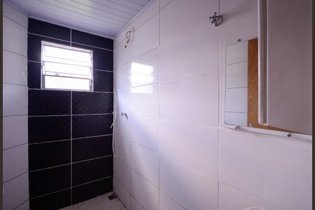 Casa à venda com 400m², 2 quartos e 1 vaga Casa à venda com 400m², 2 quartos e 1 vagaBanheiro