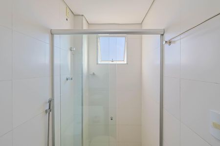 Apartamento para alugar com 60m², 2 quartos e 1 vaga Apartamento para alugar com 60m², 2 quartos e 1 vagaBanheiro da Suíte