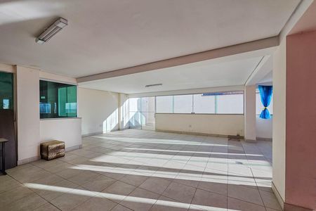 Apartamento para alugar com 60m², 2 quartos e 1 vaga Apartamento para alugar com 60m², 2 quartos e 1 vagaÁrea comum - Salão de festas