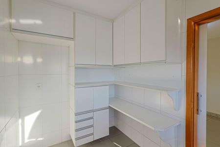 Apartamento para alugar com 60m², 2 quartos e 1 vaga Apartamento para alugar com 60m², 2 quartos e 1 vagaCozinha