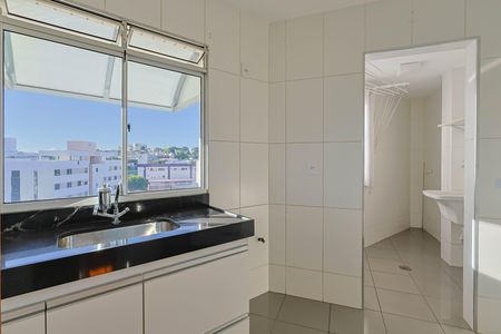 Apartamento para alugar com 60m², 2 quartos e 1 vaga Apartamento para alugar com 60m², 2 quartos e 1 vagaCozinha