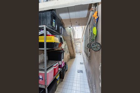 Casa à venda com 160m², 3 quartos e 2 vagasCorredor