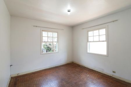 Casa à venda com 309m², 5 quartos e 4 vagasQuarto 1