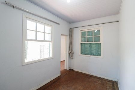 Casa à venda com 309m², 5 quartos e 4 vagasQuarto 2