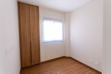 Apartamento à venda com 90m², 2 quartos e 2 vagasQuarto