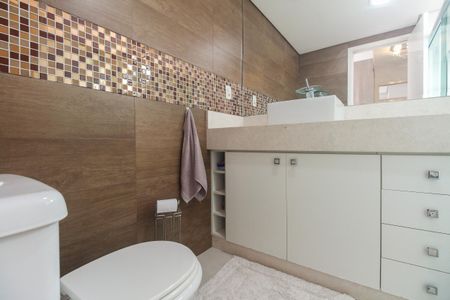 Apartamento à venda com 122m², 3 quartos e 2 vagasBanheiro Suíte 