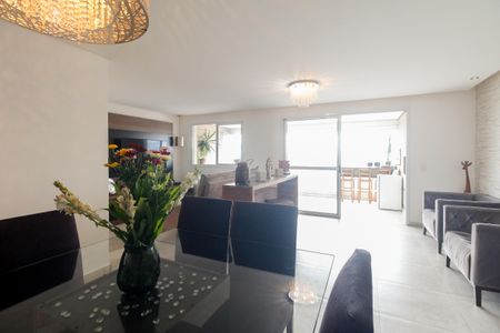 Apartamento à venda com 122m², 3 quartos e 2 vagasSala 