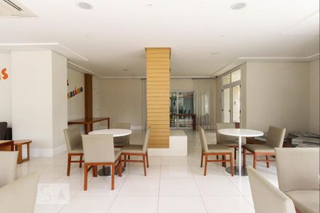 Apartamento à venda com 122m², 3 quartos e 2 vagasCondomínio - Salão de Festas 