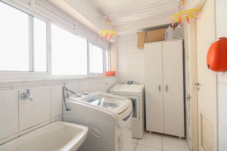 Apartamento à venda com 122m², 3 quartos e 2 vagasÁrea de Serviço 