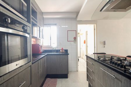 Apartamento à venda com 122m², 3 quartos e 2 vagasCozinha 
