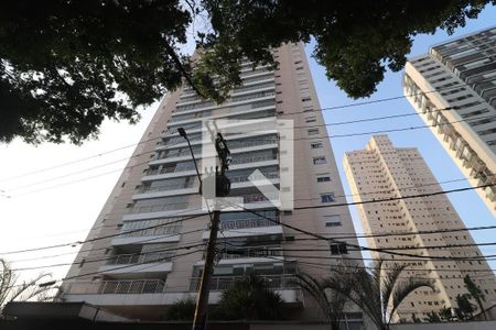 Apartamento à venda com 122m², 3 quartos e 2 vagasFachada 