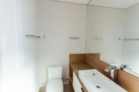 Apartamento à venda com 90m², 2 quartos e sem vagaBanheiro da Suíte