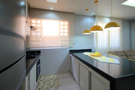 Casa para alugar com 80m², 3 quartos e 1 vagaCozinha