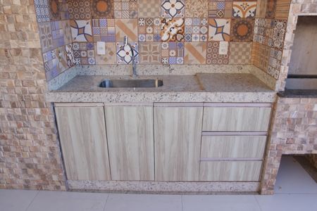 Casa de condomínio para alugar com 180m², 3 quartos e 4 vagasQuintal