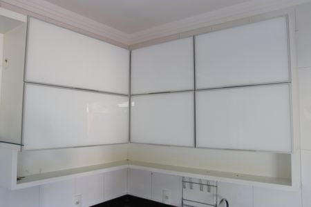 Casa de condomínio para alugar com 180m², 3 quartos e 4 vagasCozinha