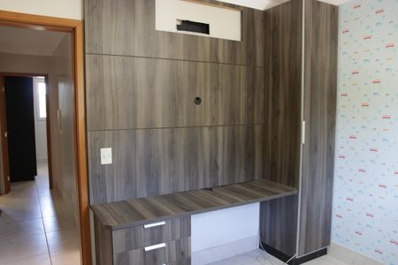 Casa de condomínio para alugar com 180m², 3 quartos e 4 vagasQuarto 1