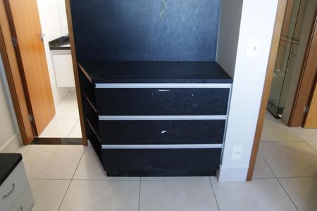 Casa de condomínio para alugar com 180m², 3 quartos e 4 vagasSuíte