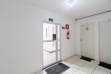 Apartamento para alugar com 65m², 2 quartos e 1 vagaEntrada