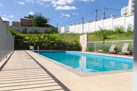 Apartamento para alugar com 65m², 2 quartos e 1 vagaÁrea comum - Piscina