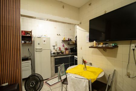 Casa à venda com 53m², 2 quartos e 1 vagaSala e Cozinha