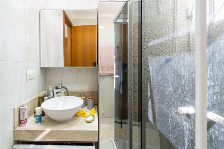 Apartamento à venda com 67m², 2 quartos e 1 vaga Apartamento à venda com 67m², 2 quartos e 1 vagaBanheiro da Suíte