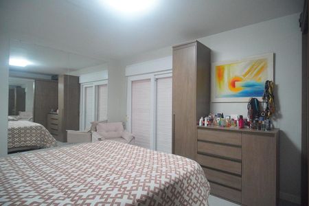 Casa à venda com 212m², 4 quartos e 1 vaga Casa à venda com 212m², 4 quartos e 1 vagaSuíte