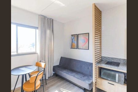 Apartamento à venda com 28m², 1 quarto e sem vaga Apartamento à venda com 28m², 1 quarto e sem vagaFoto 01