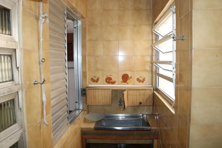 Apartamento para alugar com 117m², 2 quartos e 1 vagaÁrea de Serviço