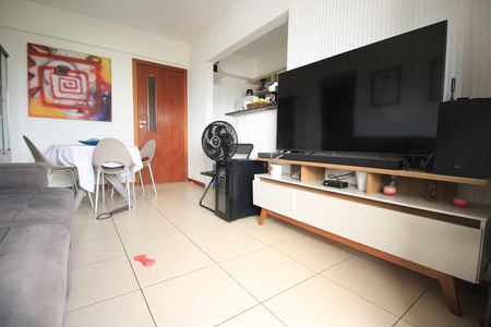 Apartamento para alugar com 65m², 2 quartos e 2 vagas Apartamento para alugar com 65m², 2 quartos e 2 vagasSala