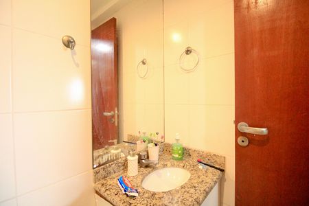 Apartamento para alugar com 65m², 2 quartos e 2 vagas Apartamento para alugar com 65m², 2 quartos e 2 vagasBanheiro Banheiro Social