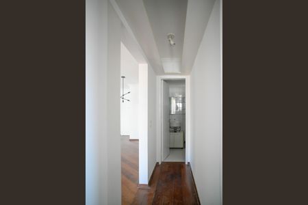 Apartamento à venda com 52m², 2 quartos e 2 vagasCorredor