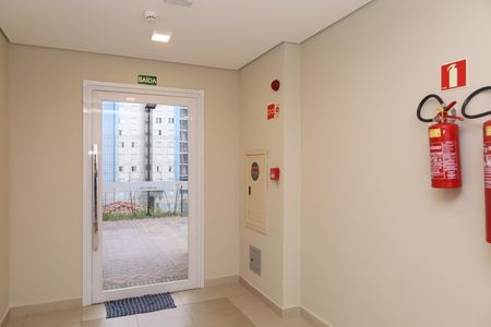 Apartamento para alugar com 32m², 2 quartos e sem vagaÁrea comum - Saguão do prédio
