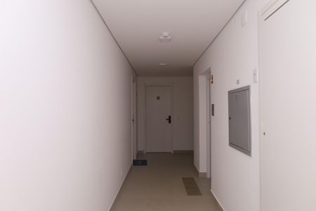 Apartamento para alugar com 32m², 2 quartos e sem vagaÁrea comum - Saguão do andar
