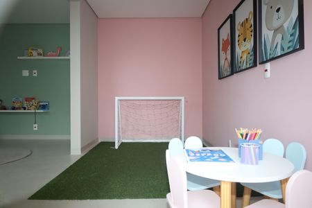 Apartamento para alugar com 32m², 2 quartos e sem vagaÁrea comum - Brinquedoteca
